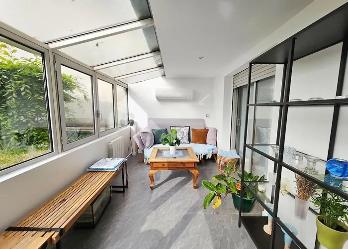 Large Air-conditioned For 7 People, Free Parking 巴黎